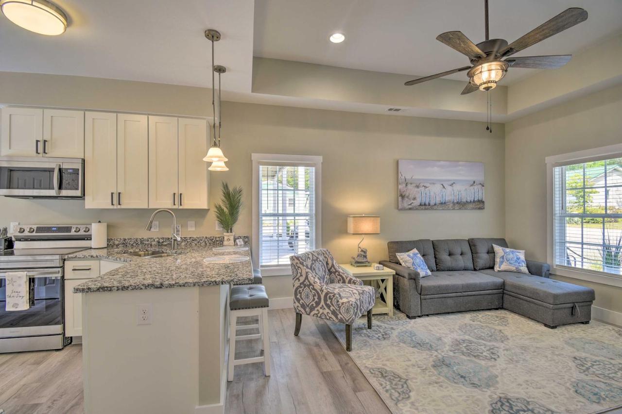 Ocean Isle Beach Home With Shared Lanai And Grill Exteriér fotografie